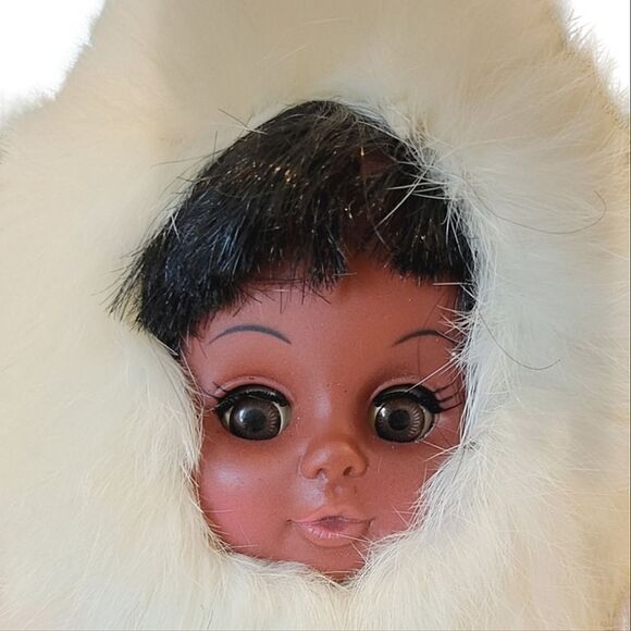 Vintage Alaskan Inuit Eskimo White Fur Doll - Picture 4 of 4